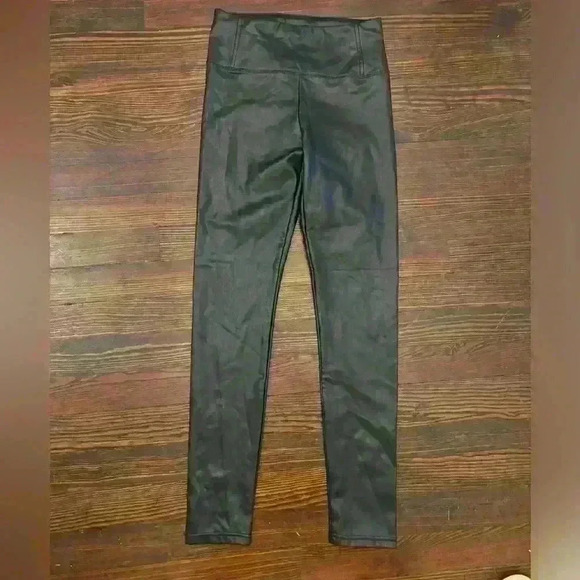 $169 Bagatelle NYC Women's Black Faux Leather Pull On Stretch Leggings Size S - Picture 1 of 5